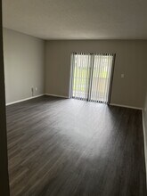 Studio- Lotus Lux w/Washer & Dryer - Country View Garden Homes