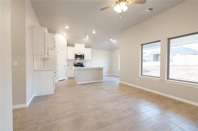 Building Photo - Luxury BRAND NEW 3 Bedroom 2 Bathroom Home...