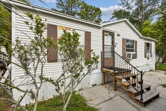 Building Photo - 2979 Suni Pines Dr