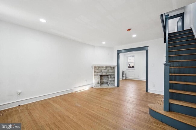 Building Photo - 703 N 66th St