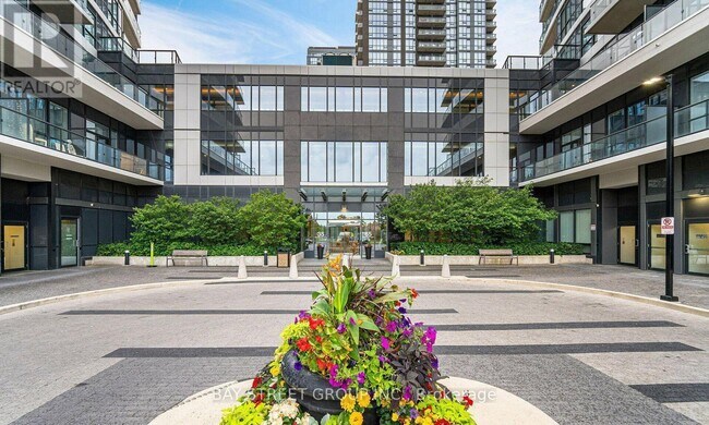 Photo du bâtiment - 65 Watergarden Dr