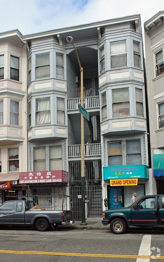 Foto del edificio - 1329 Powell St