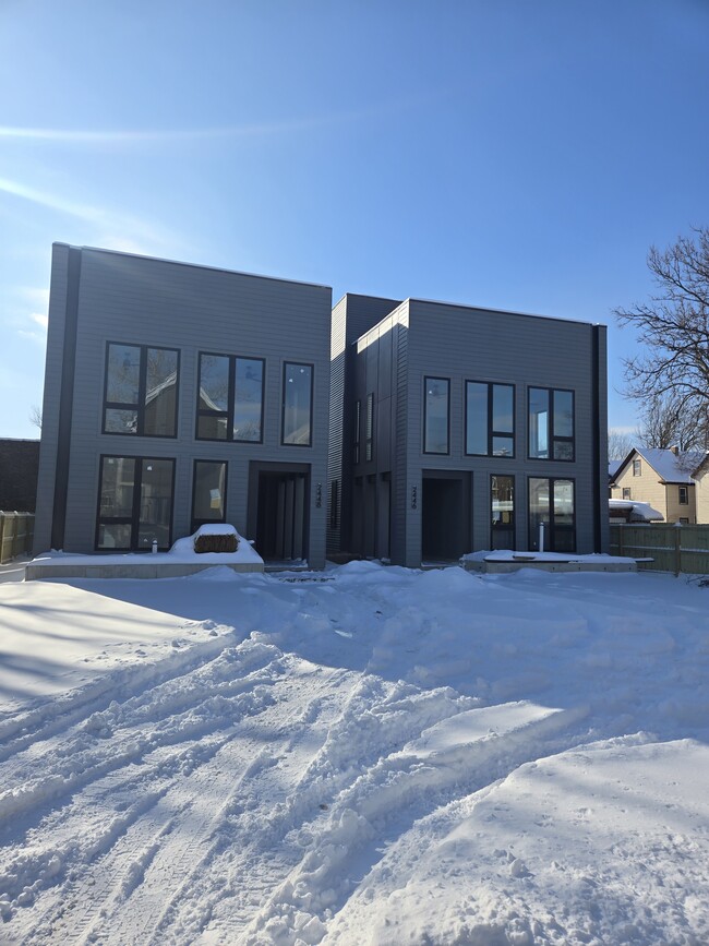 Building Photo - 2448 Professor Ave