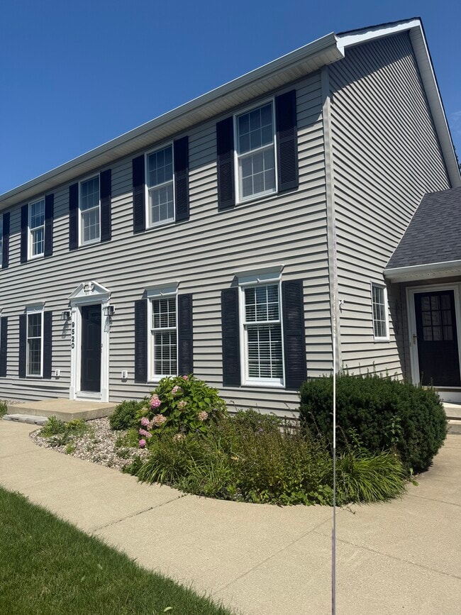 Building Photo - 9520 Lapp Rd