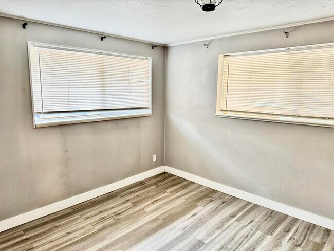 Building Photo - 4246 S 1100 E