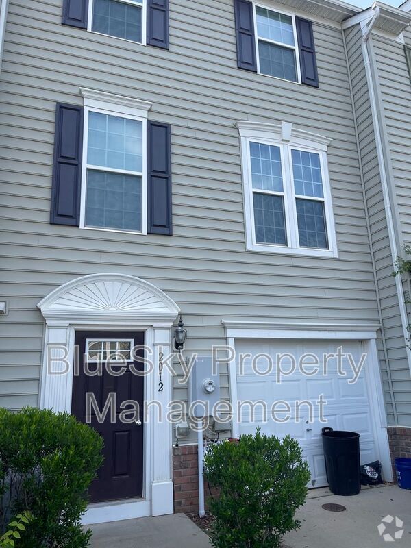 Building Photo - 2012 Elm Tree Ct