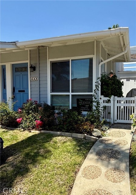 Building Photo - 445 Camino San Clemente