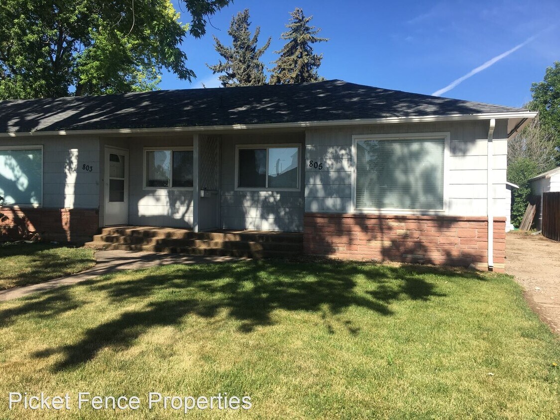 Primary Photo - 803-805 N Garfield Ave