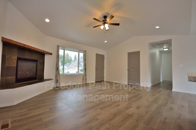 Foto del edificio - 316 Ashlin Ct