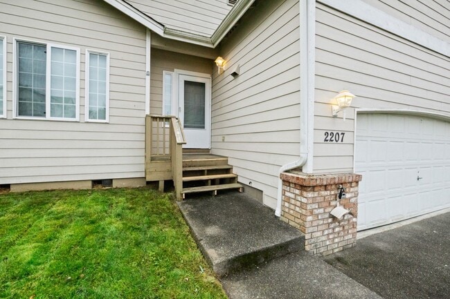 Building Photo - 2207 S 252nd Pl