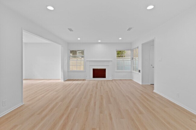 Building Photo - 237 Belmont Avenue