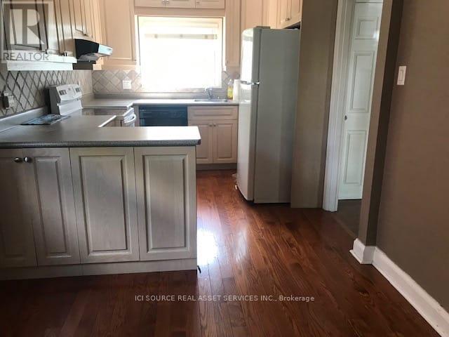 Photo du bâtiment - 159 Avondale Ave