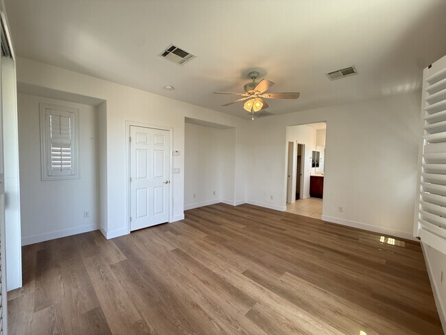 Building Photo - 11909 Menchaca Ln
