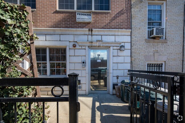 Entrance - 26 Monitor St