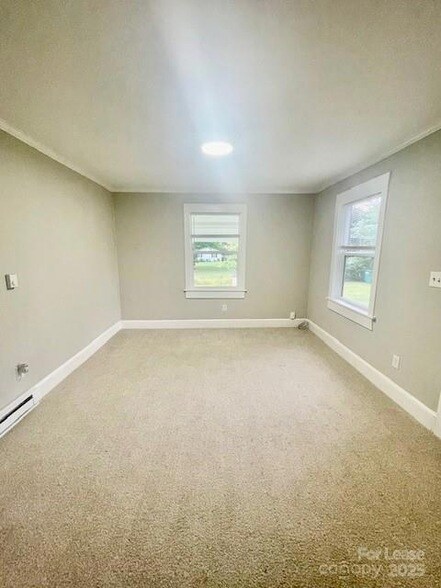 Foto del edificio - 5028 Wilgrove Mint Hill Rd