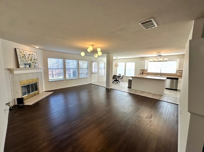 Foto del edificio - 224 Mulberry Dr