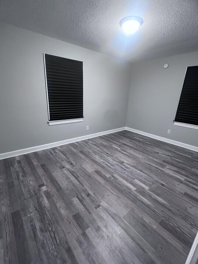 Foto del edificio - 501 Ashburn St
