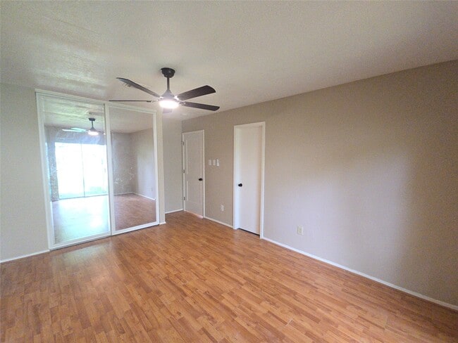 Building Photo - 11130 Thunderhaven Dr