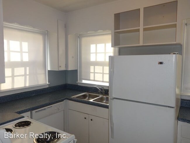 Building Photo - 2 br, 1 bath House - 207 E. Juniper Avenue