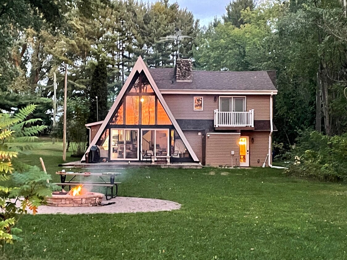 Primary Photo - 3090 E Lake Helen Dr