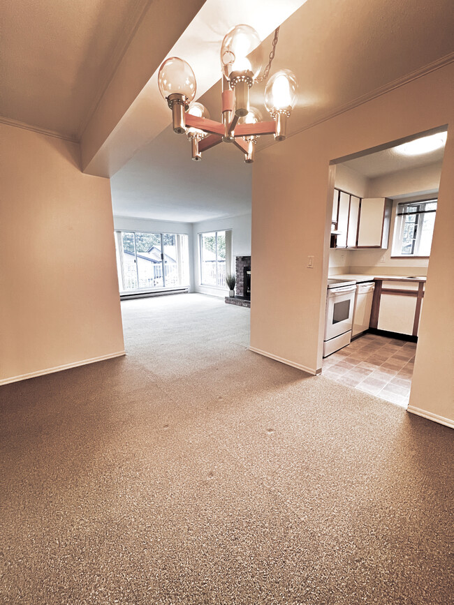 Entry - 1001 Ridgeway Av