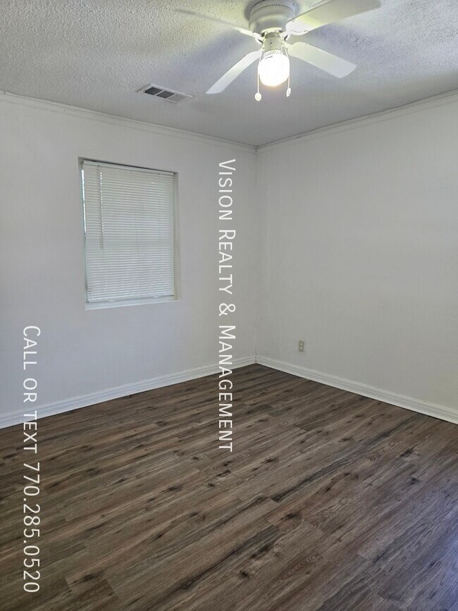 Foto del edificio - 1070 Ollie Cir NW