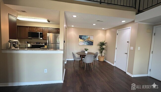 Foto del edificio - 9002 Tamarron Dr