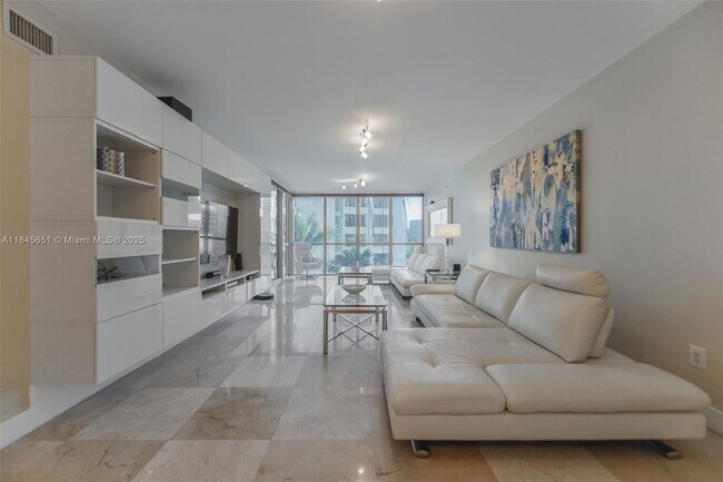 Foto del edificio - 3101 S Ocean Dr
