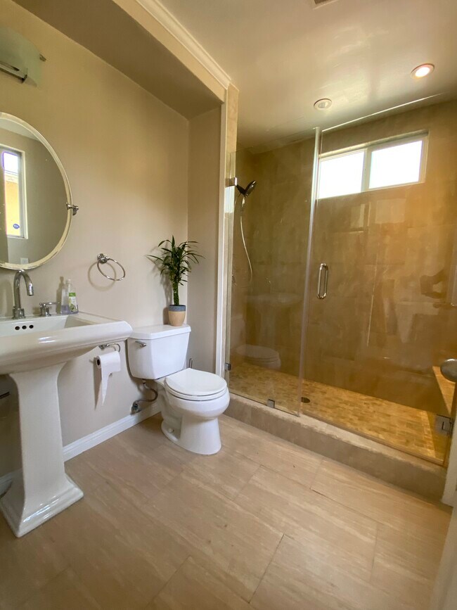 Downstairs Bathroom - 1922 S Barrington Ave