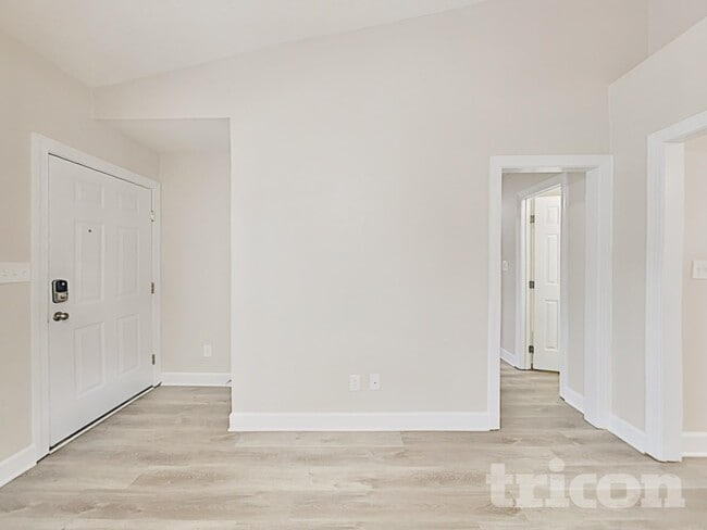 Building Photo - 812 Danley Ln