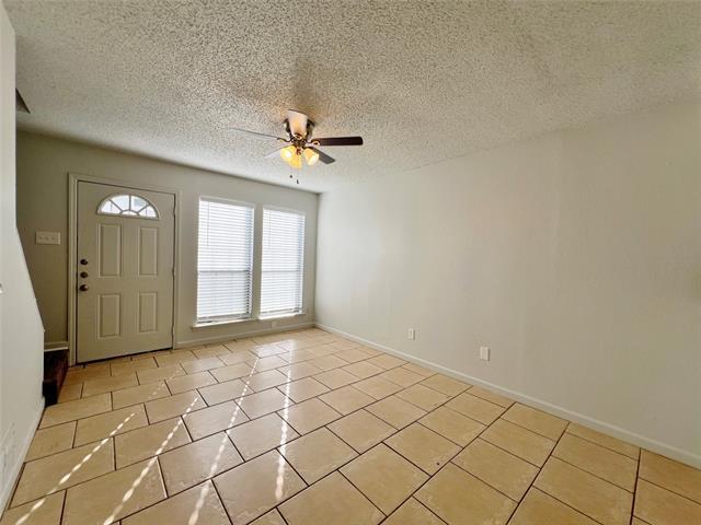 Building Photo - 4955 Miller Ave