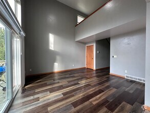 Building Photo - 1170 S Atrium Ct