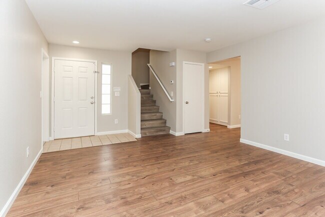 Building Photo - 5025 Frozen Springs Ct