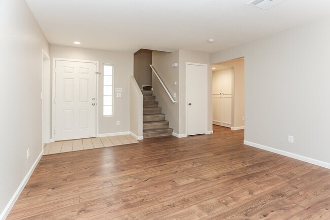 Foto del edificio - 5025 Frozen Springs Ct