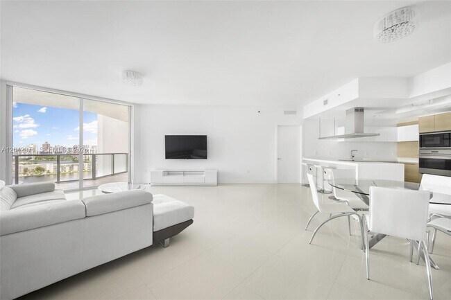 Foto del edificio - 17301 Biscayne Blvd