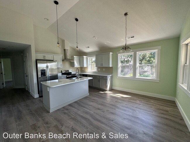 Building Photo - 4 br, 3 bath House - 107 Colleton Lane