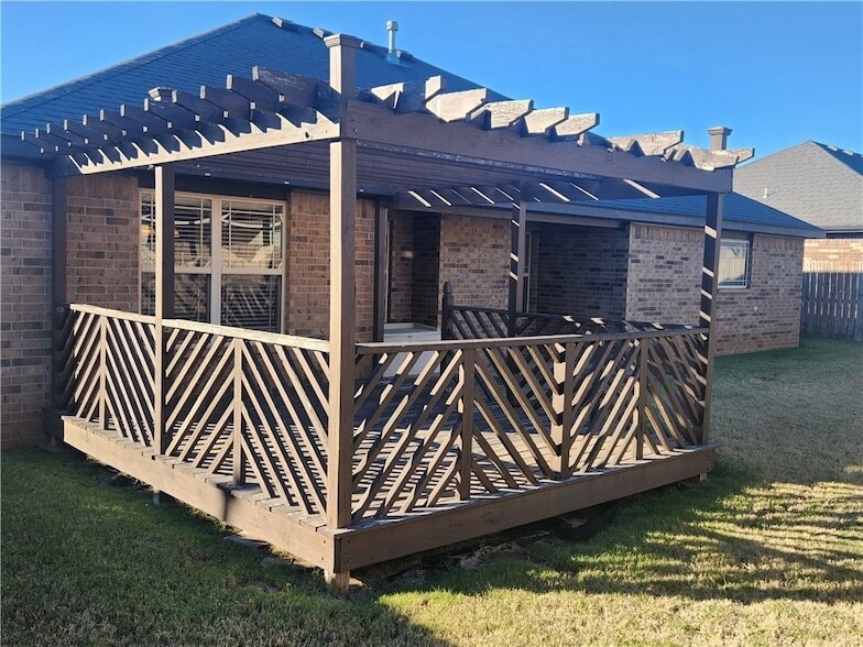 CAMPER　37 6009 S 37th St, Rogers, AR 72758 | Realtor.com®