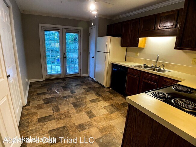 Foto del edificio - 2 br, 1 bath House - 363 James Ct