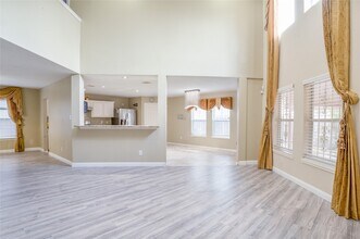 Building Photo - 12819 Wisteria Park Dr