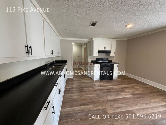 Foto del edificio - 115 Pike Ave