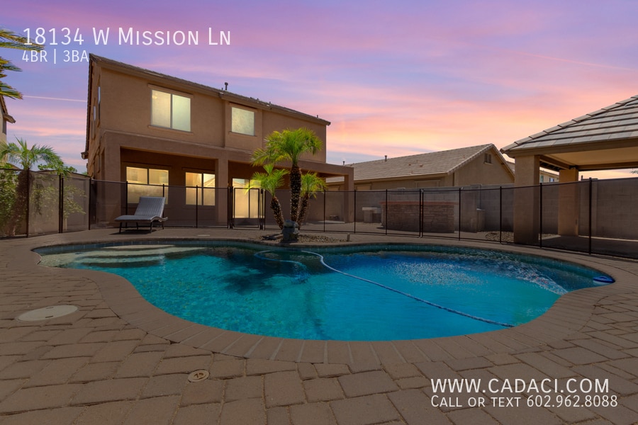 Foto principal - 18134 W Mission Ln
