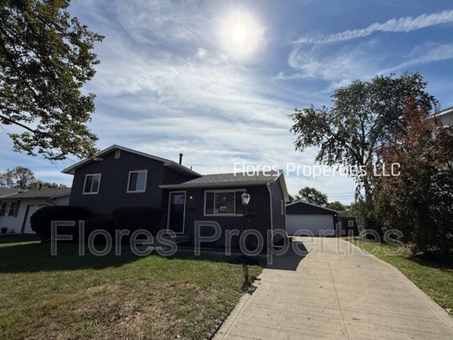Foto del edificio - 1413 Cranwood Dr