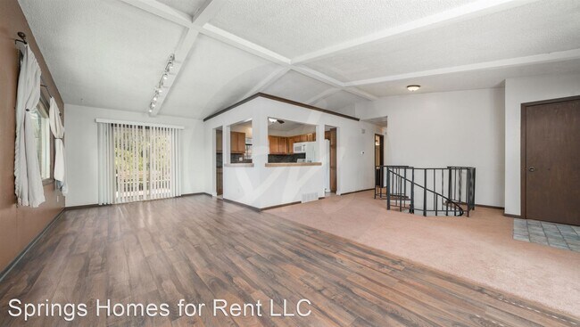 Building Photo - 3 br, 3 bath House - 3640 Suncrest CT