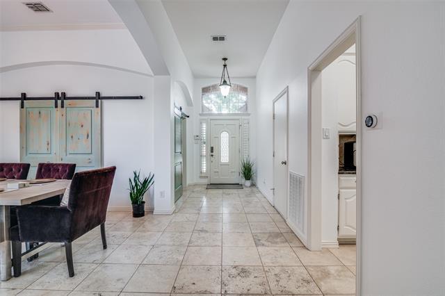 Foto del edificio - 3764 Lakeway Ct