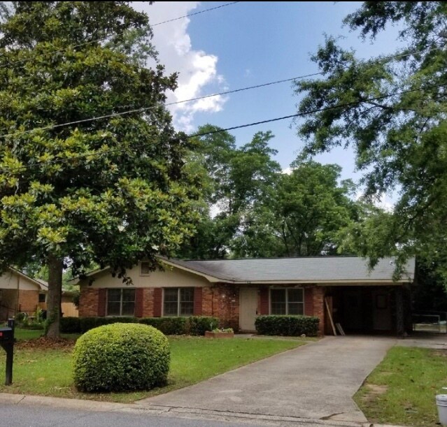 Primary Photo - 104 Wesleyan Dr