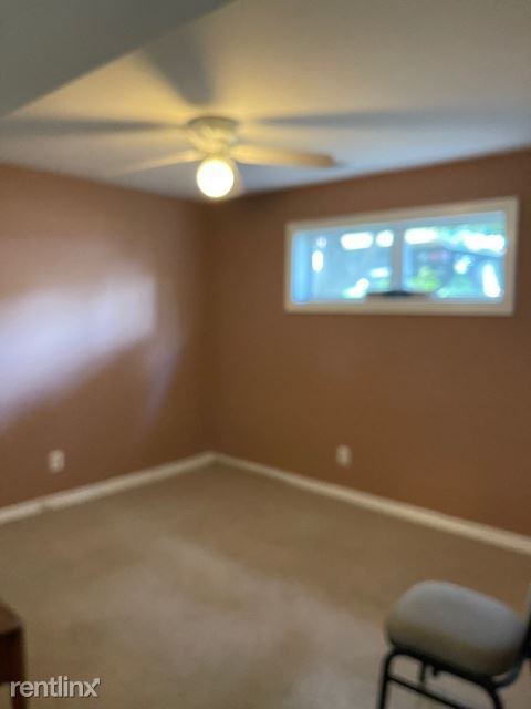 Building Photo - 1 br, 1 bath Townhome - 2026 S Shirlington Rd