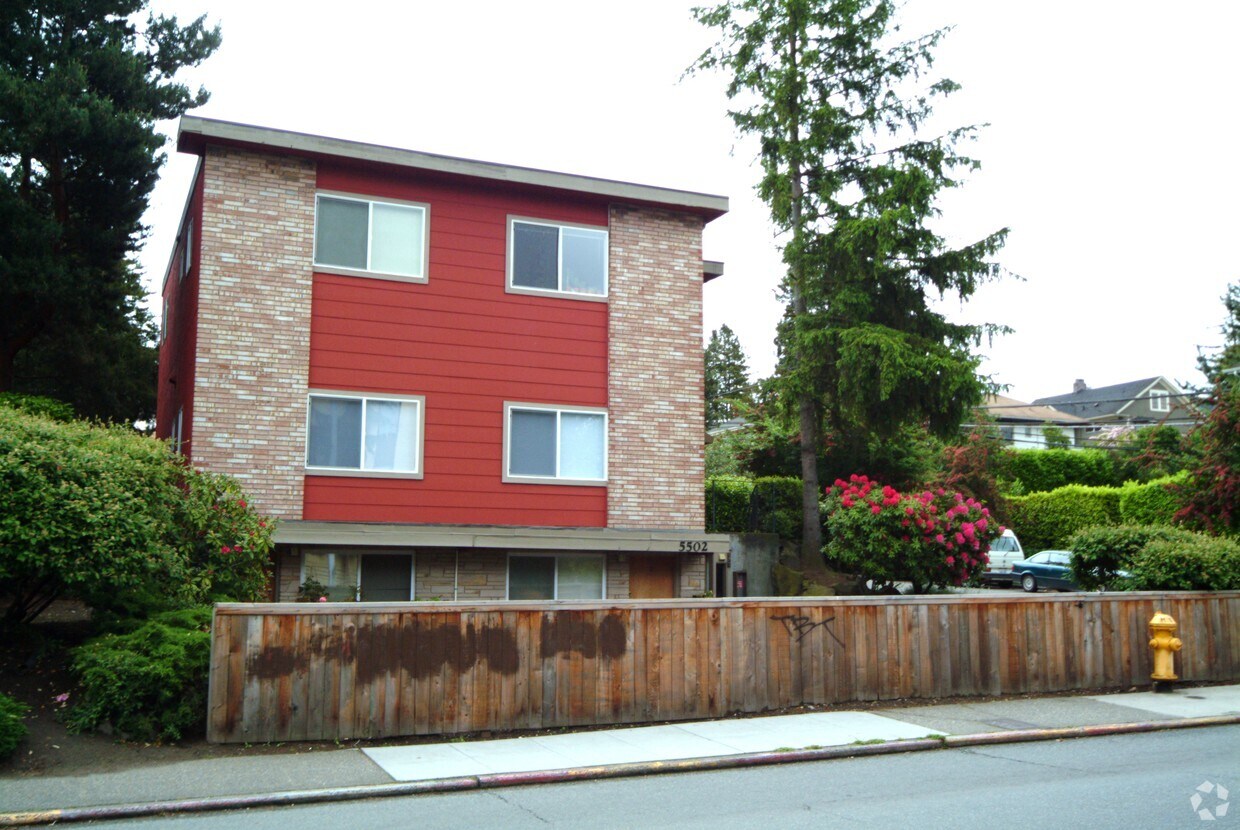 Foto del edificio - 5502 15th Ave NE