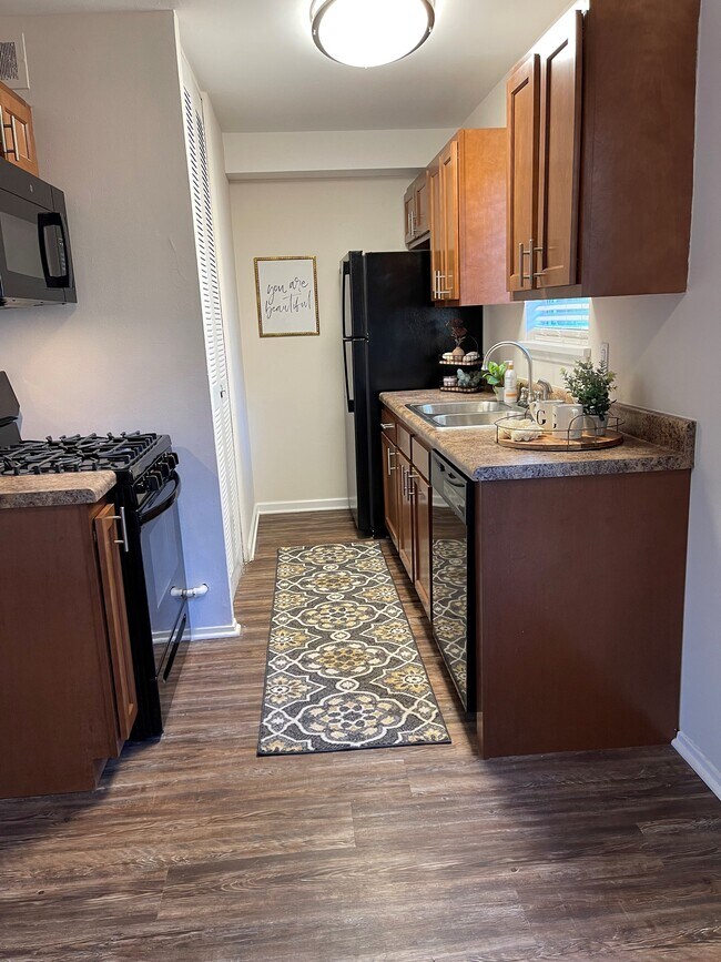 Germantown Village Apartments in Louisville, KY