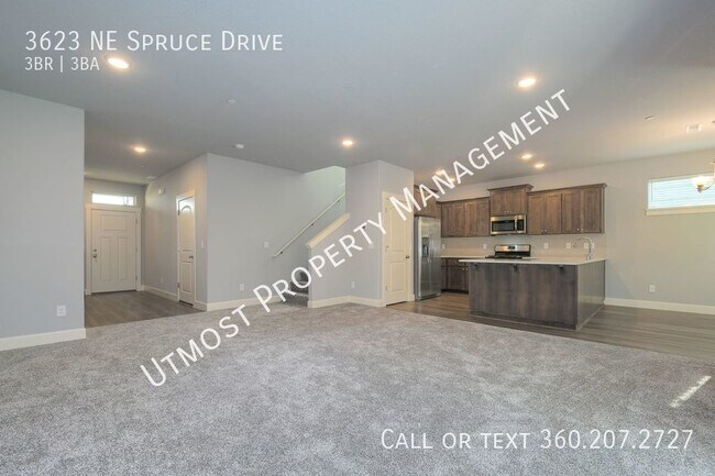 Foto del edificio - Three Bedroom - Newer Construction Holt Ho...