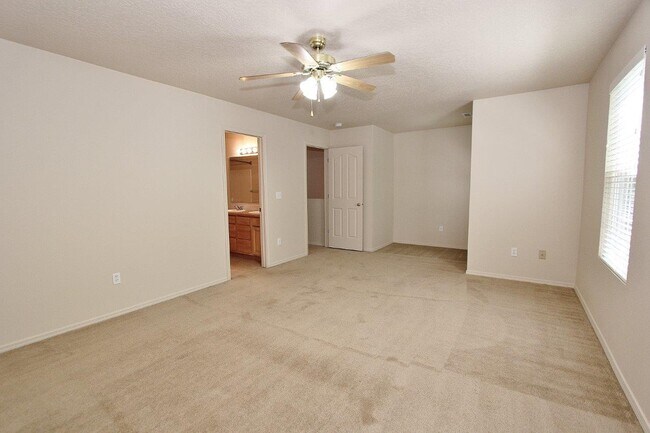Building Photo - 6613 S Covewood Way